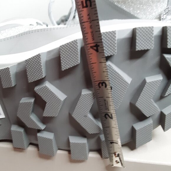 Hunter Commando Glitter Rubber Lug-Sole Snow Boots size 11M Silver/Tundra Gray - Picture 10 of 11